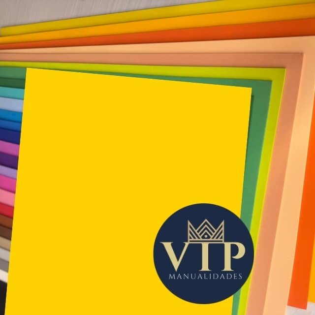 Goma eva color amarillo fuerte VipManualidades - Hoja básica de 2mm 42x59cm